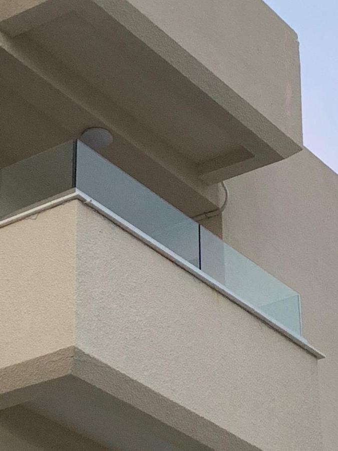 Tony'S Boutique Apartment لارنكا المظهر الخارجي الصورة